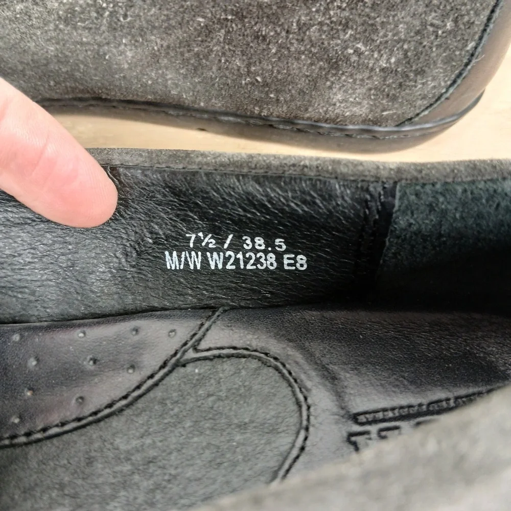 Born Flats Womens 7.5 Gray Suede Leather Mary Jane Ballet Boho Artisan Comfort